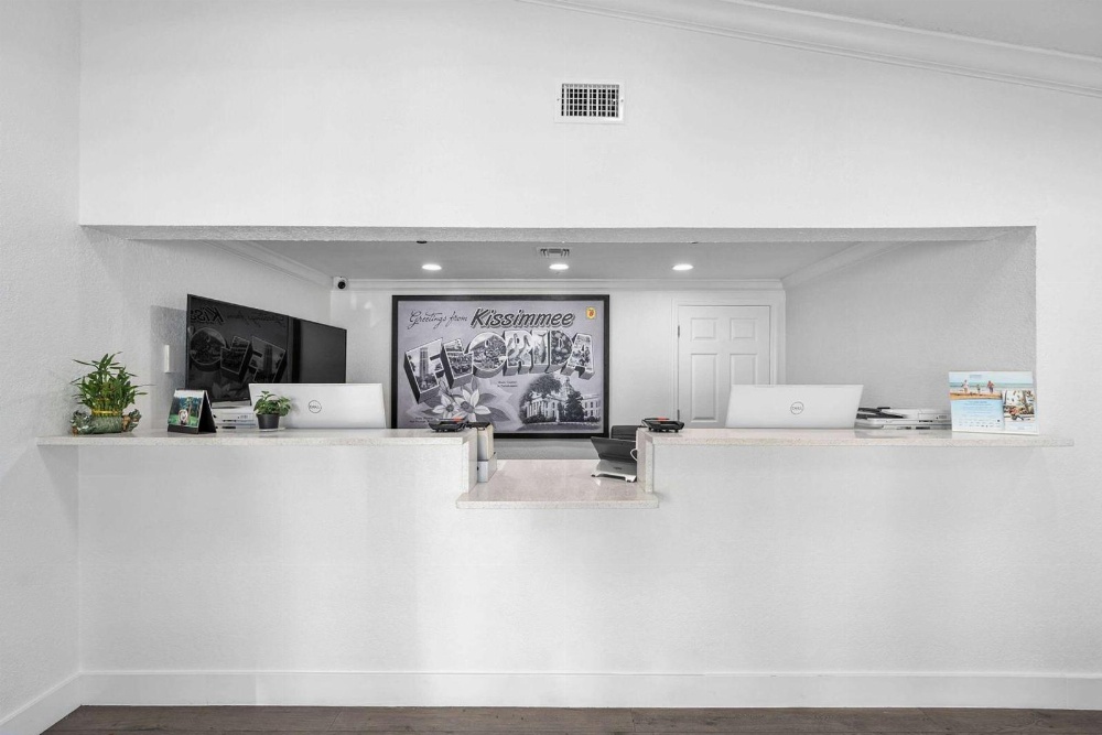 Super 8 by Wyndham Kissimmee-Orlando